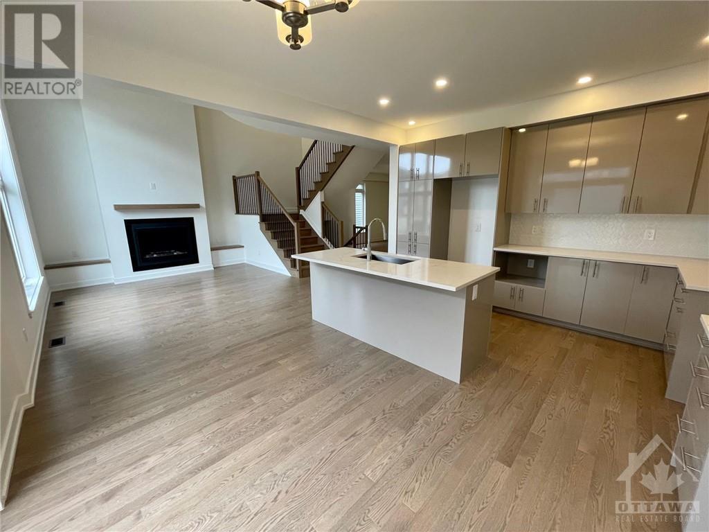 315 Chamomile Way, Ottawa, Ontario  K1T 0X1 - Photo 4 - 1358924
