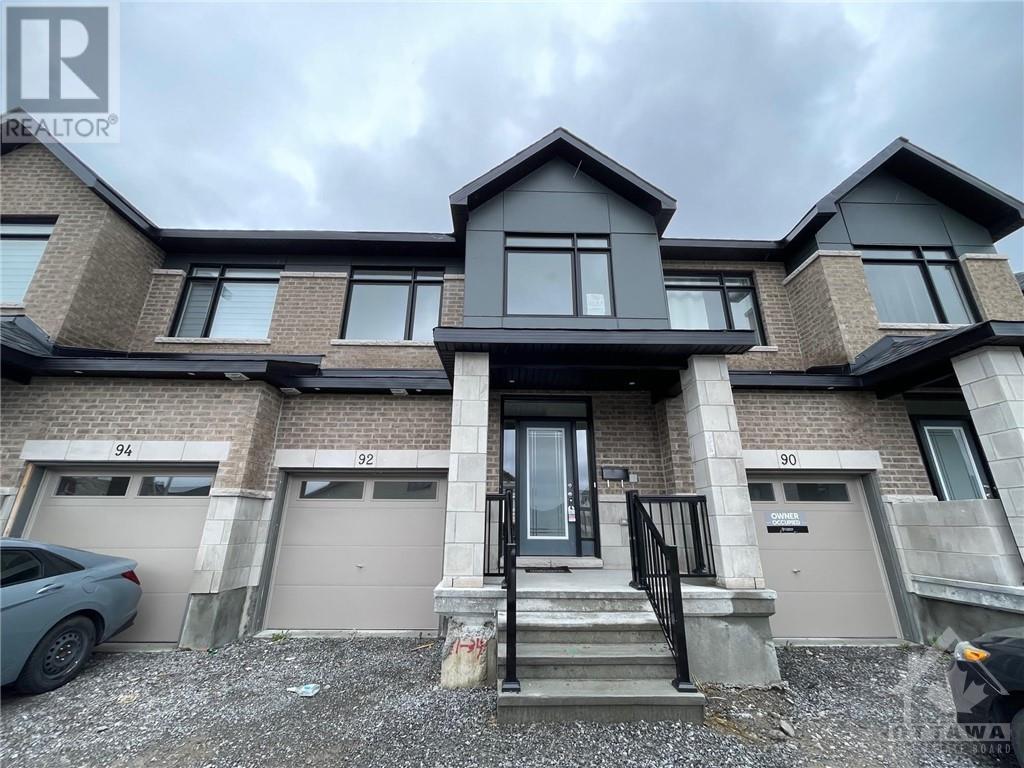 92 NETTLE CRESCENT, ottawa, Ontario