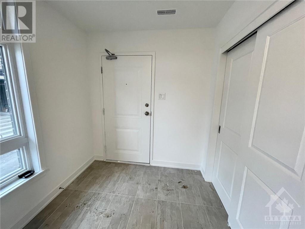 400j Rolling Meadow Crescent, Ottawa, Ontario  K1W 0S1 - Photo 12 - 1358920