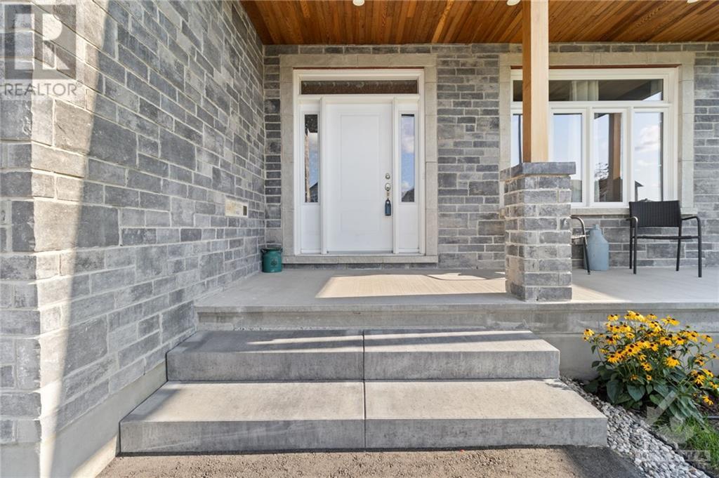 134 Pioneer Road, Russell, Ontario  K4R 0C9 - Photo 2 - 1358828