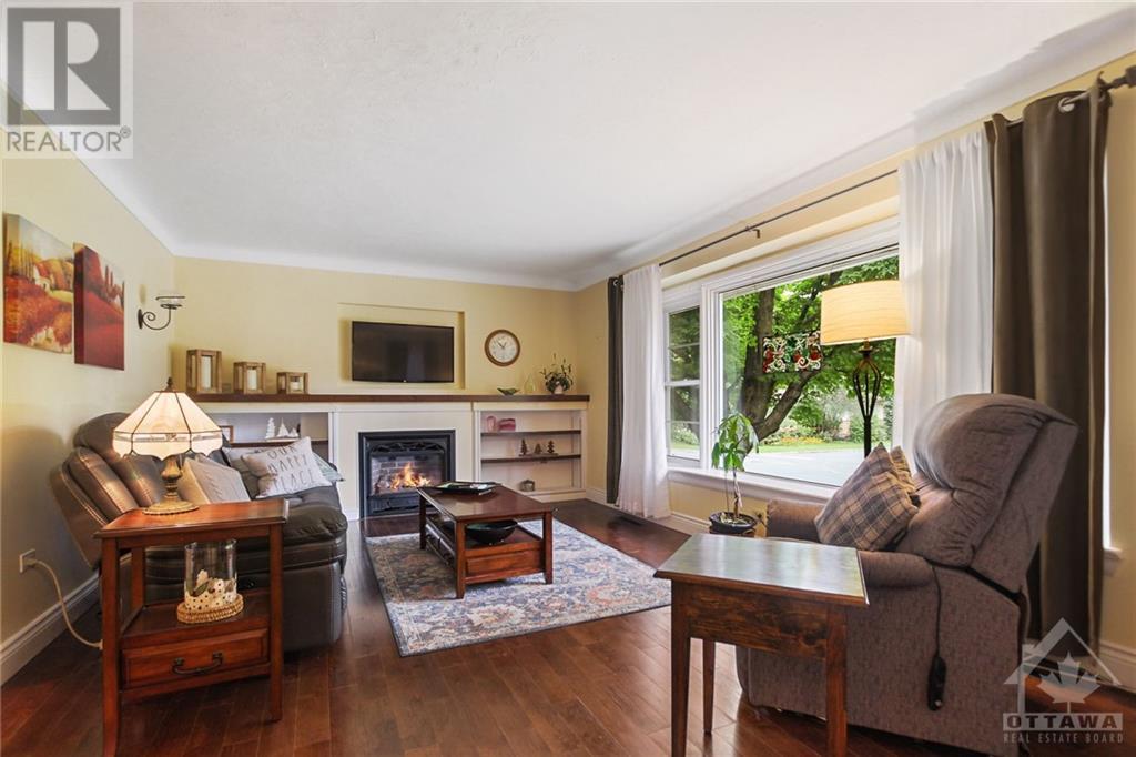 74 Malcolm Street, Almonte, Ontario  K0A 1A0 - Photo 4 - 1358014