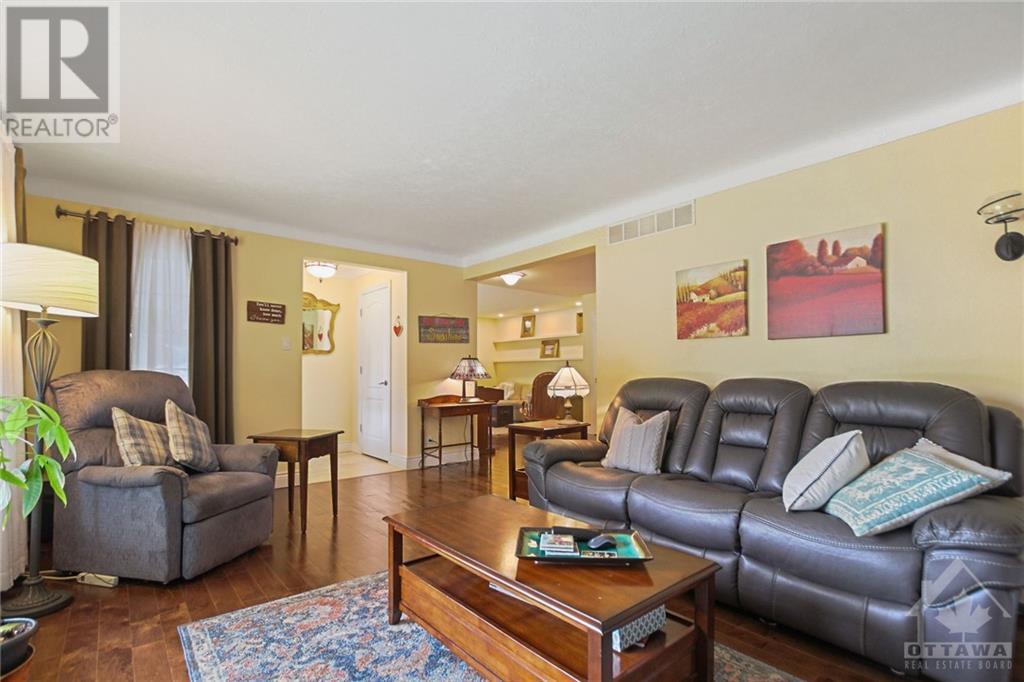 74 Malcolm Street, Almonte, Ontario  K0A 1A0 - Photo 5 - 1358014
