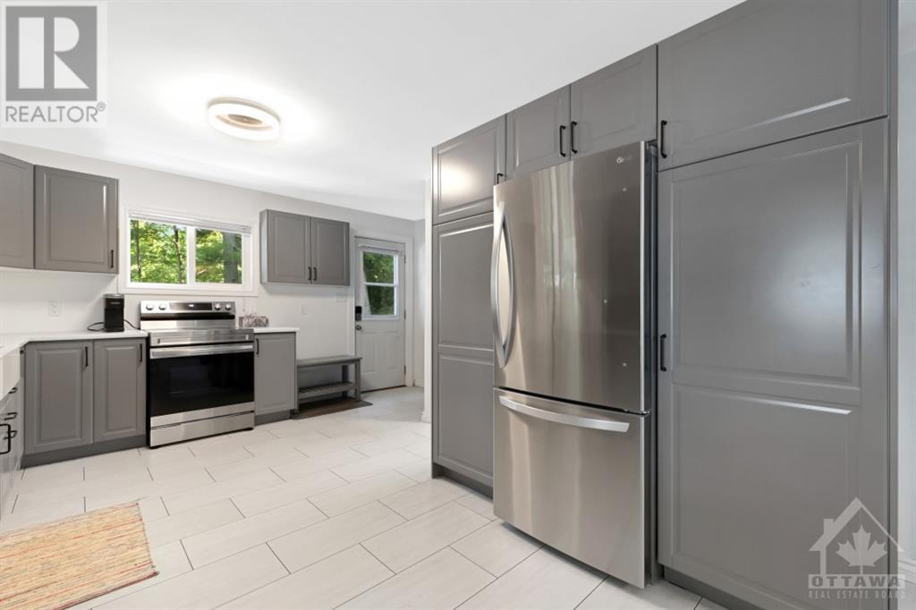 31 Evergreen Lane, Portland, Ontario  K0G 1V0 - Photo 3 - 1358739