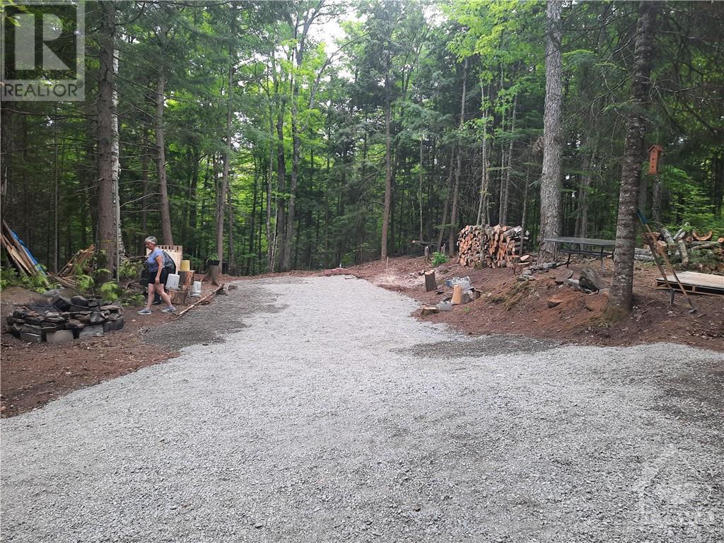 1061 CENTENNIAL LAKE ROAD, calabogie, Ontario
