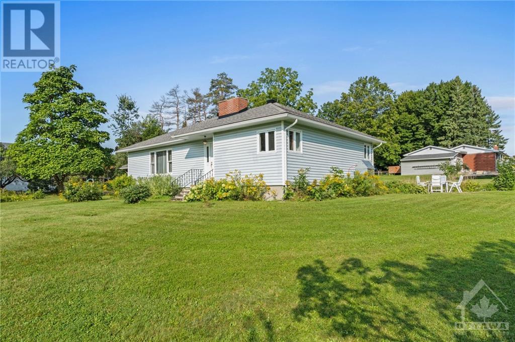 237 Dufferin Road, Perth, Ontario  K7H 3B8 - Photo 4 - 1358581
