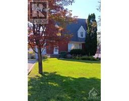 1332 THAMES STREET, ottawa, Ontario