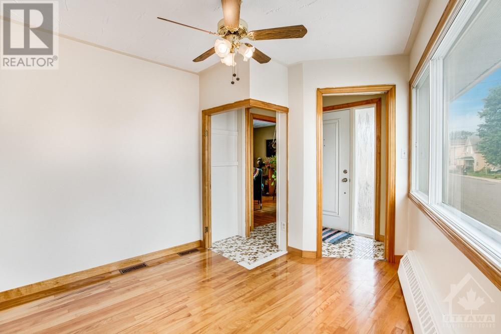 744 Regent Street, Hawkesbury, Ontario  K6A 1G4 - Photo 8 - 1359489