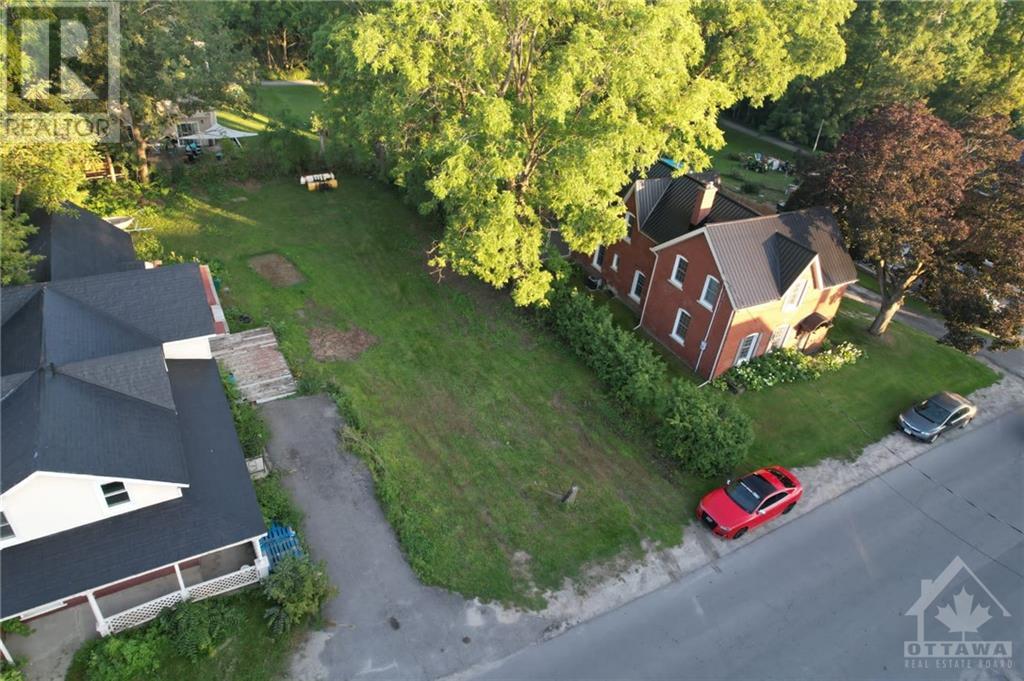 216 CLOTHIER STREET W, kemptville, Ontario