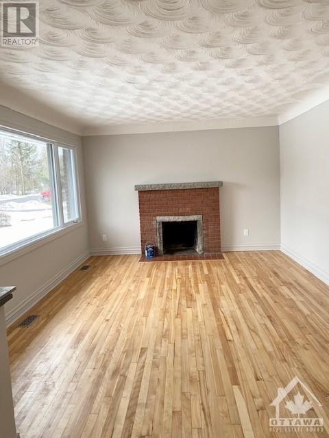 9 Melva Avenue, Ottawa, Ontario  K1T 3W9 - Photo 3 - 1359306