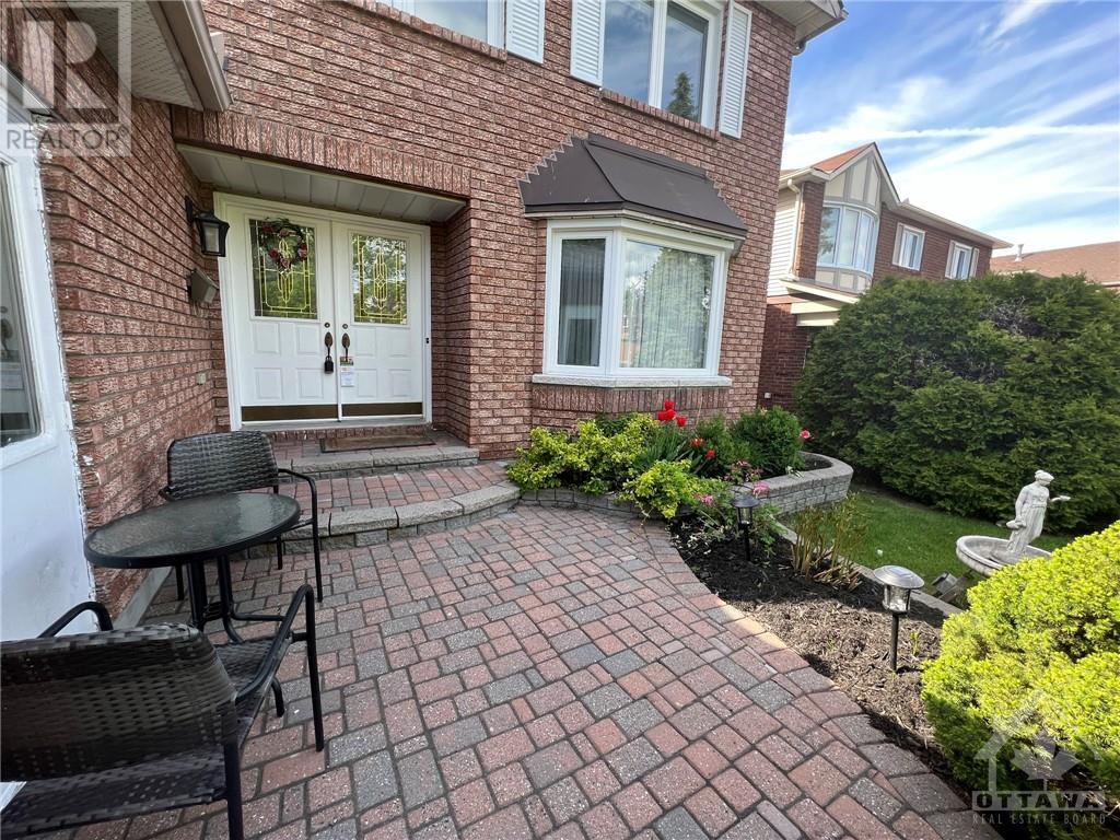 54 Claudet Crescent, Ottawa, Ontario  K1G 4R3 - Photo 2 - 1359325