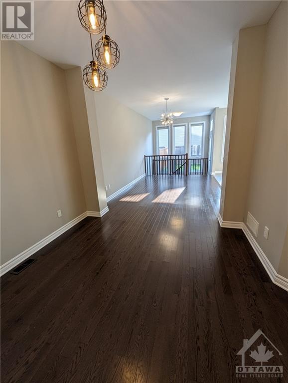 130 Eric Maloney Way, Ottawa, Ontario  K1T 0R1 - Photo 5 - 1359549