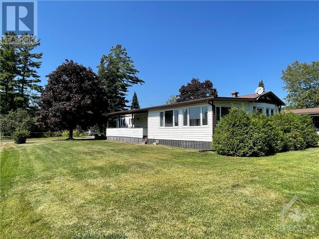 20 Woodside Lane Lane, White Lake, Ontario  K0A 3L0 - Photo 3 - 1359652
