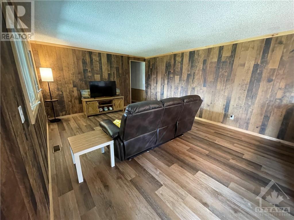 20 Woodside Lane Lane, White Lake, Ontario  K0A 3L0 - Photo 9 - 1359652