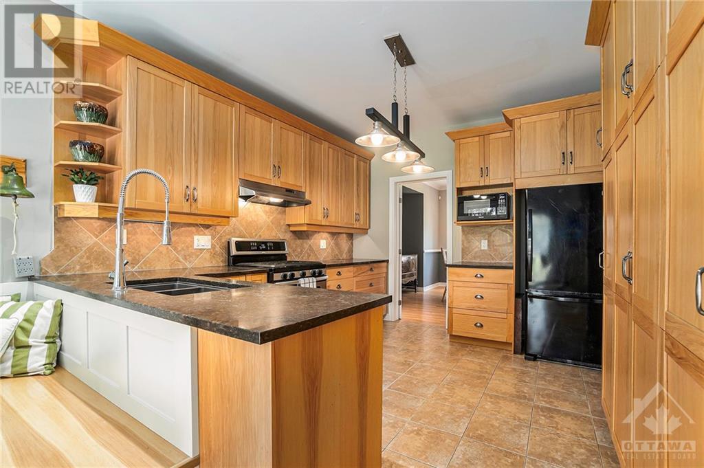 18 Rochelle Drive, Richmond, Ontario  K0A 2Z0 - Photo 6 - 1358955