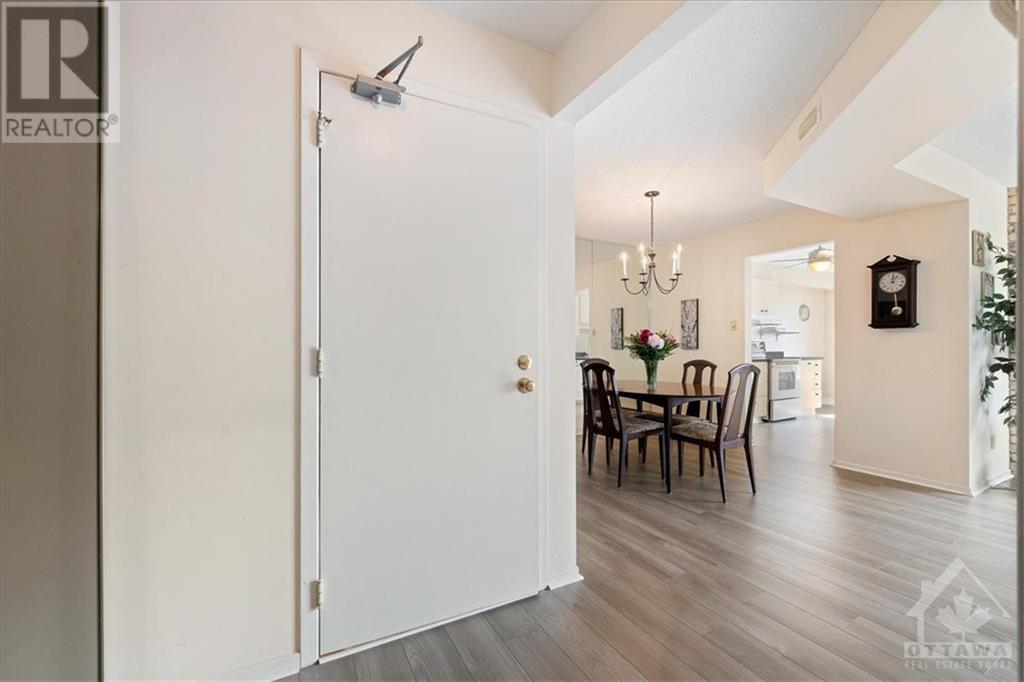 35d Stonehaven Drive, Ottawa, Ontario  K2M 1E2 - Photo 2 - 1359784