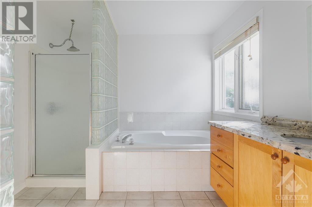 3241 Carriage Hill Place, Ottawa, Ontario  K1T 3X5 - Photo 12 - 1357945