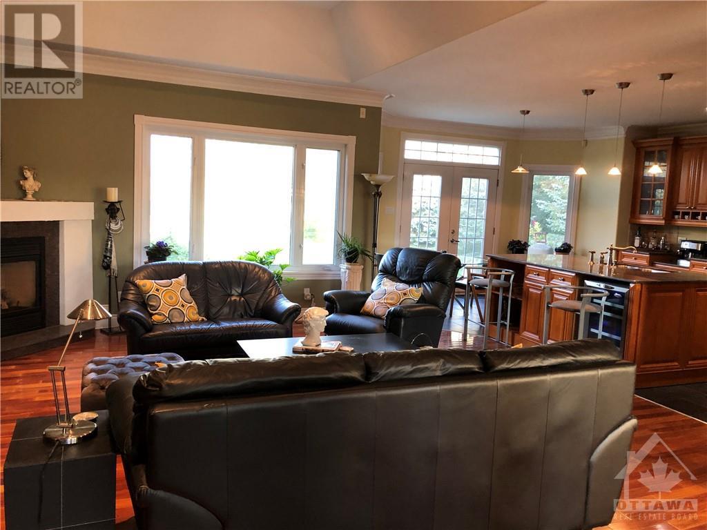 6750 Lakes Park Drive, Ottawa, Ontario  K4P 1M6 - Photo 5 - 1359857