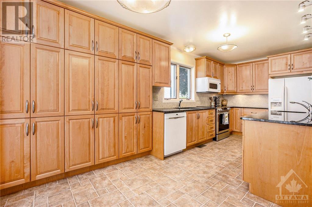 2491 Gravelle Crescent, Ottawa, Ontario  K1B 3A4 - Photo 11 - 1359458