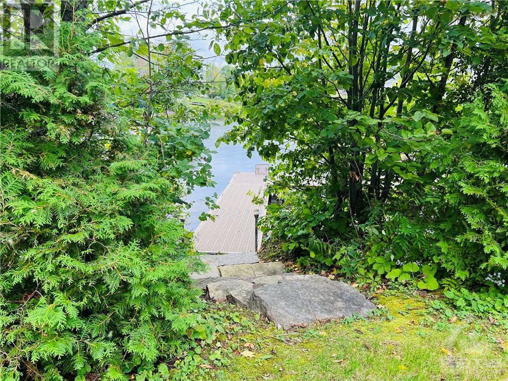 3465 Front Road, Hawkesbury, Ontario  K6A 2R2 - Photo 14 - 1359944
