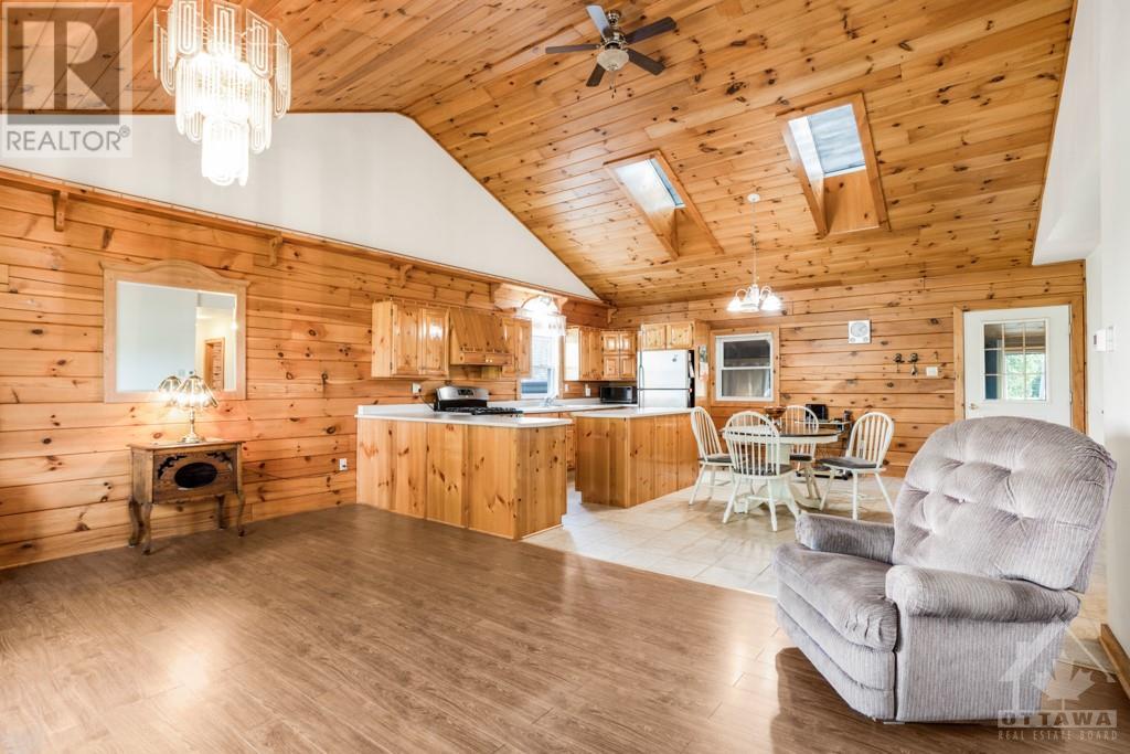 14040 County 18 Road, South Stormont, Ontario  K0C 1M0 - Photo 9 - 1359787