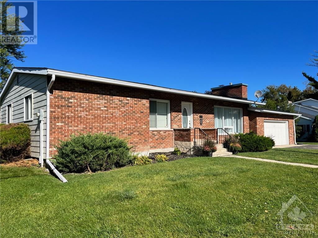 122 RIVERVIEW DRIVE, arnprior, Ontario