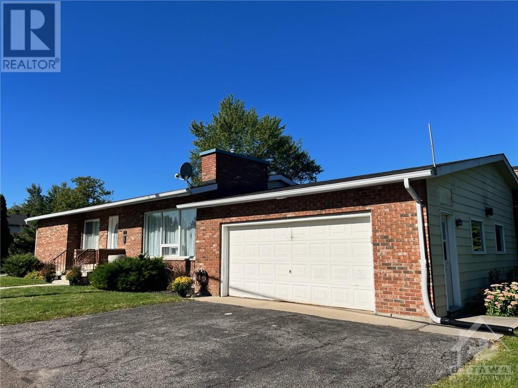 122 Riverview Drive, Arnprior, Ontario  K7S 2G3 - Photo 2 - 1358585