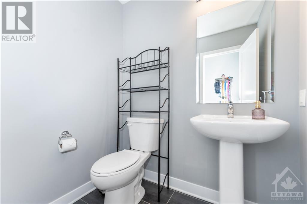 217 Mountain Sorrel Way, Orleans, Ontario  K4A 3W4 - Photo 4 - 1358200