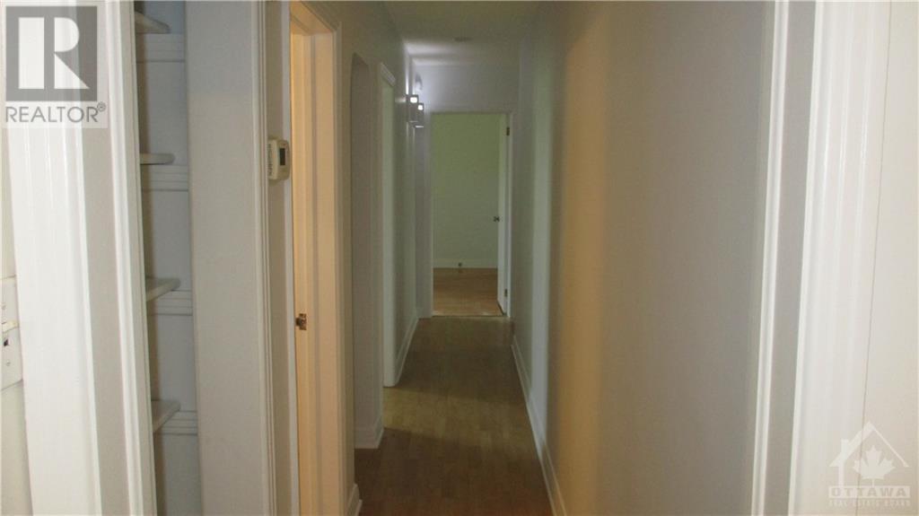 745 Broadview Avenue, Ottawa, Ontario  K2A 2M3 - Photo 13 - 1360205