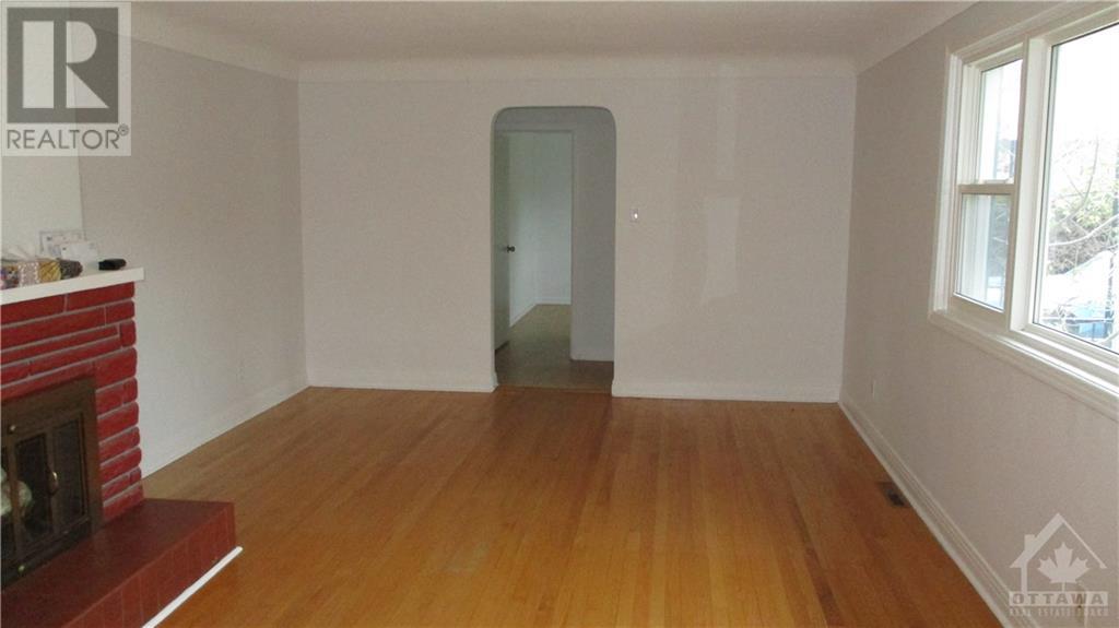 745 Broadview Avenue, Ottawa, Ontario  K2A 2M3 - Photo 3 - 1360205
