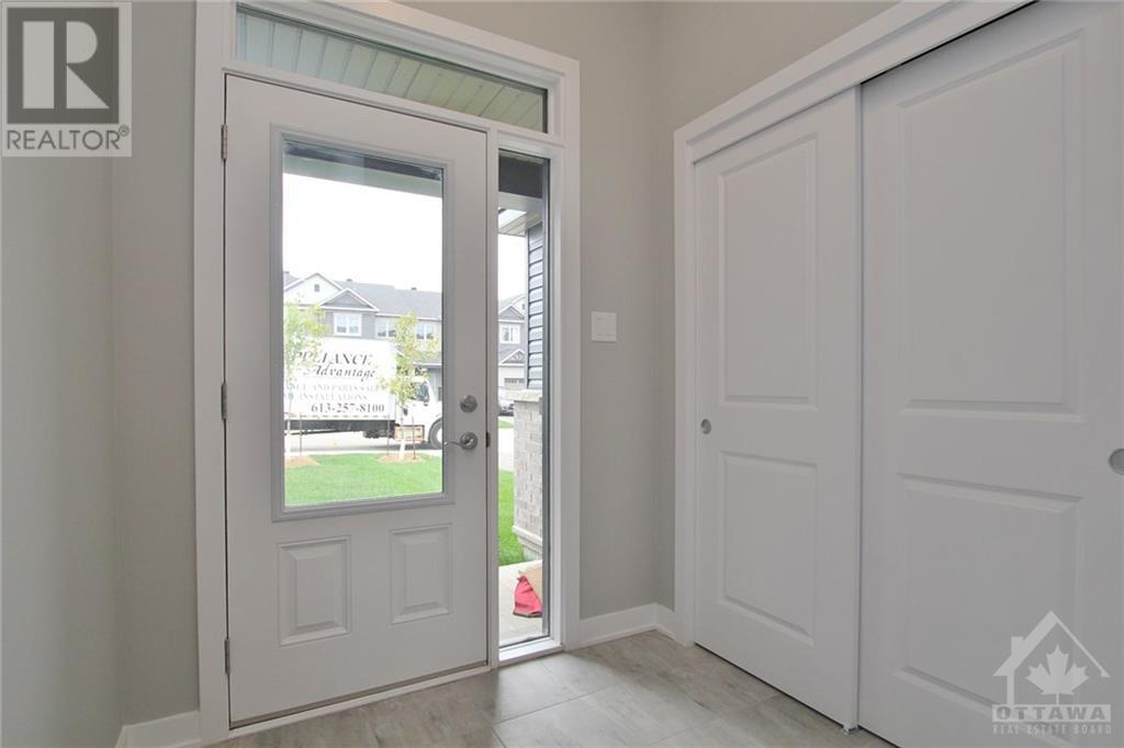 1012 Kijik Crescent, Ottawa, Ontario  K1X 0G9 - Photo 3 - 1353712