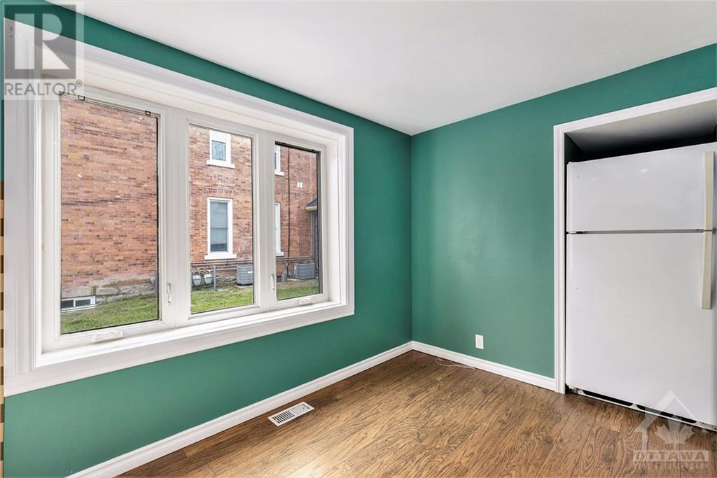 262 John Street, Arnprior, Ontario  K7S 2P4 - Photo 6 - 1360355