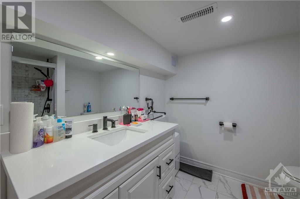 60 Goulburn Avenue, Ottawa, Ontario  K1N 8C8 - Photo 24 - 1359405
