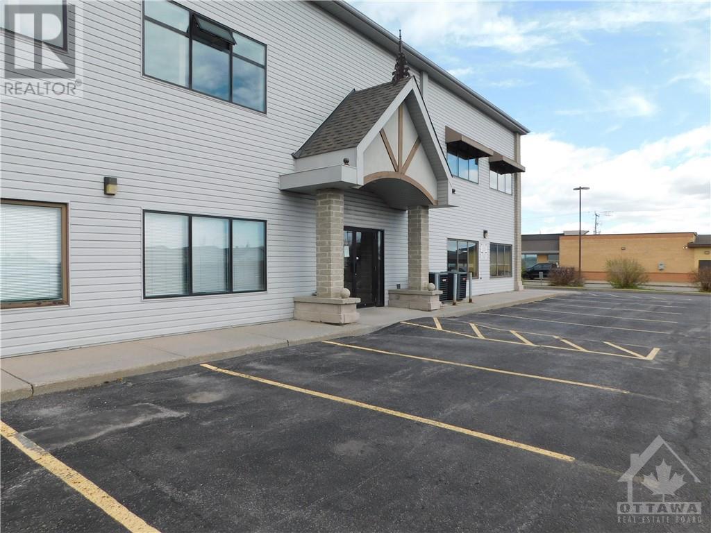 2911 Laurier Street Unit#201, Rockland, Ontario  K4K 1A3 - Photo 3 - 1360392