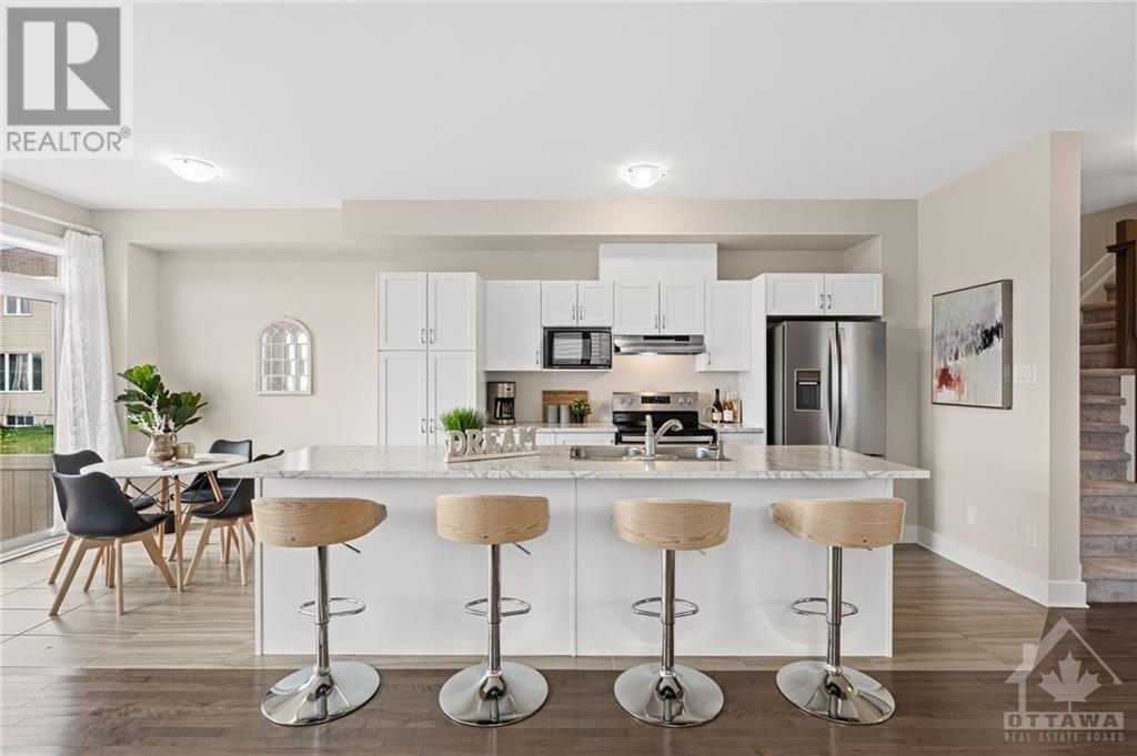 31 Antonakos Drive, Ottawa, Ontario  K7C 0L1 - Photo 6 - 1360522