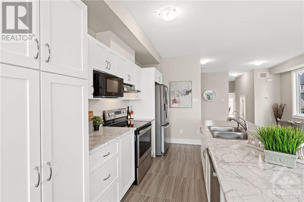 31 Antonakos Drive, Ottawa, Ontario  K7C 0L1 - Photo 8 - 1360522