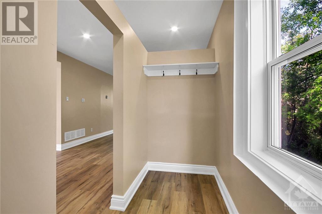 32 Water Street, Oxford Mills, Ontario  K0G 1S0 - Photo 2 - 1360346