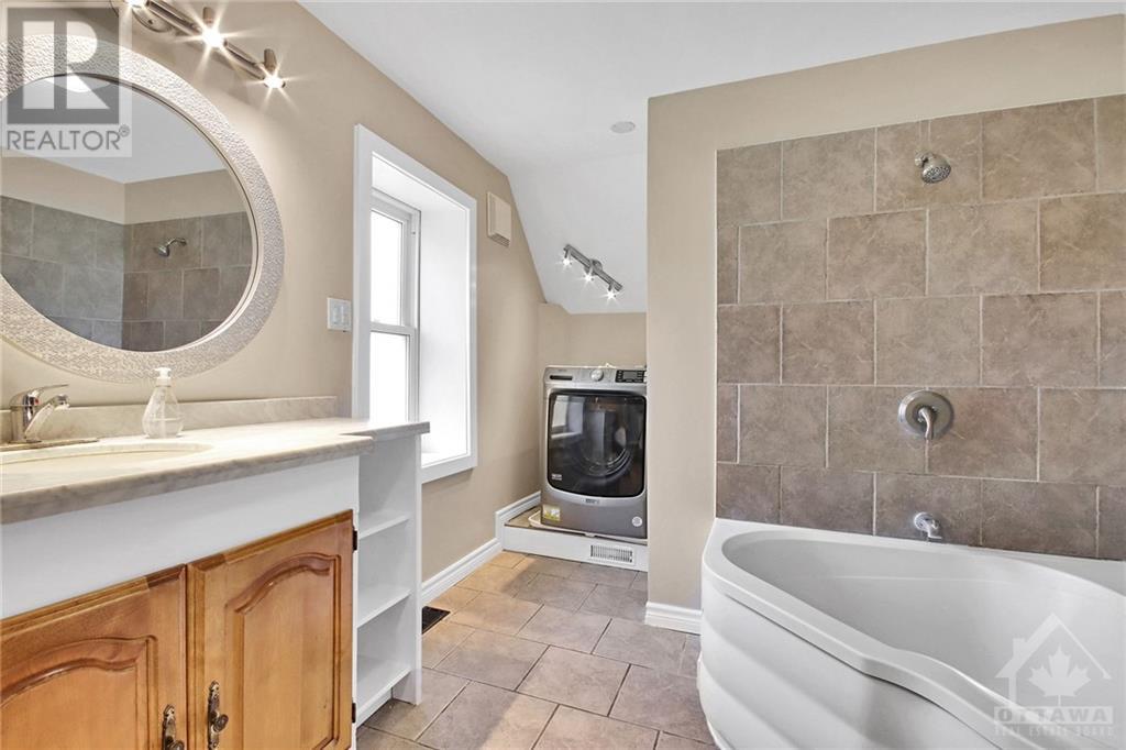 32 Water Street, Oxford Mills, Ontario  K0G 1S0 - Photo 22 - 1360346