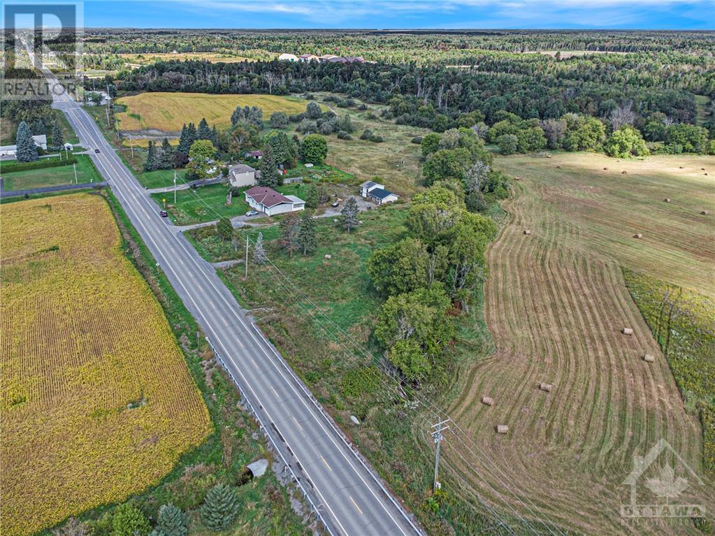 769 Limoges Road, Limoges, Ontario  K0A 2M0 - Photo 3 - 1360588