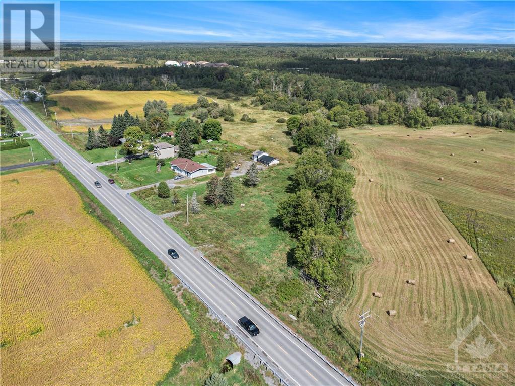 769 Limoges Road, Limoges, Ontario  K0A 2M0 - Photo 4 - 1360588