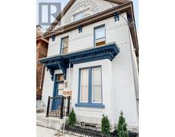 286 KENT STREET, ottawa, Ontario