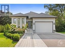 10 LEAVER AVENUE, ottawa, Ontario
