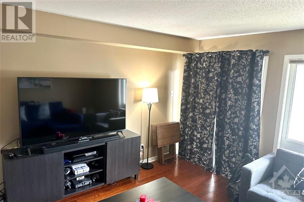 114 Chapman Mills Drive, Nepean, Ontario  K2J 0B7 - Photo 7 - 1360237