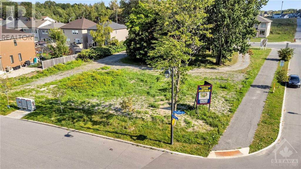 279 Enclave Walk, Orleans, Ontario  K2B 1H9 - Photo 3 - 1359071