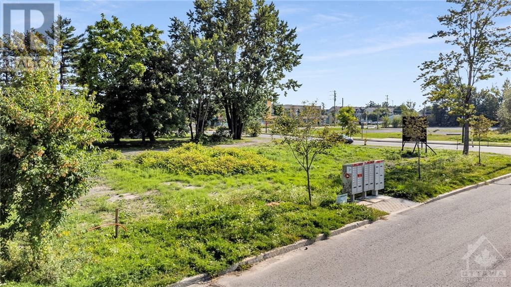 279 Enclave Walk, Orleans, Ontario  K2B 1H9 - Photo 4 - 1359071