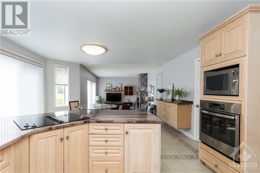 6302 Emerald Links Drive, Greely, Ontario  K4P 1M4 - Photo 9 - 1358543