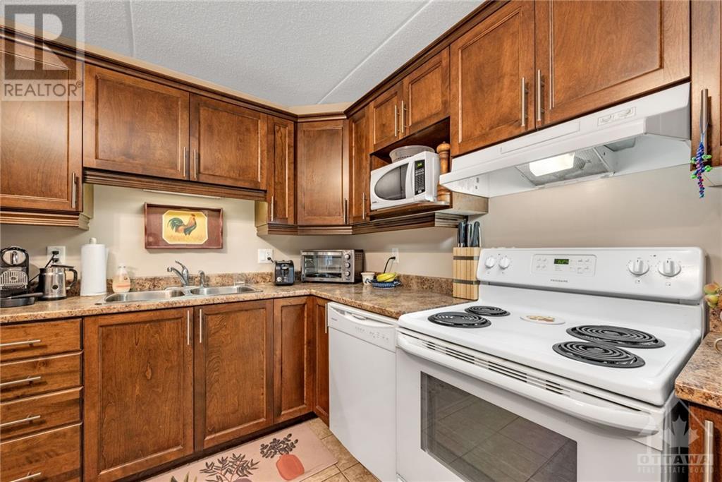 204 Eliot Street Unit#605, Rockland, Ontario  K4K 0G4 - Photo 12 - 1360638
