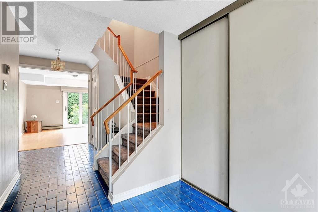 60 Arbordale Crescent, Ottawa, Ontario  K2G 5C9 - Photo 4 - 1361049