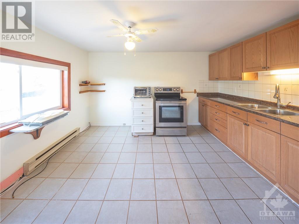 1025 County Rd 44 Road, Kemptville, Ontario  K0G 1J0 - Photo 17 - 1359468