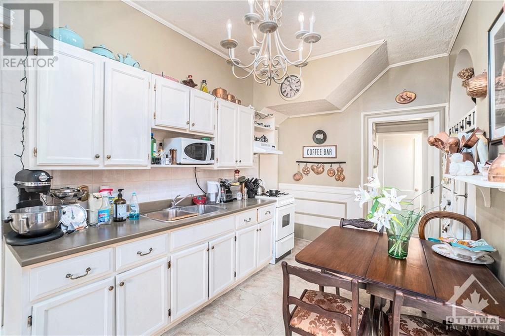 10 Glen Avenue, Smiths Falls, Ontario  K7A 1R9 - Photo 4 - 1358896