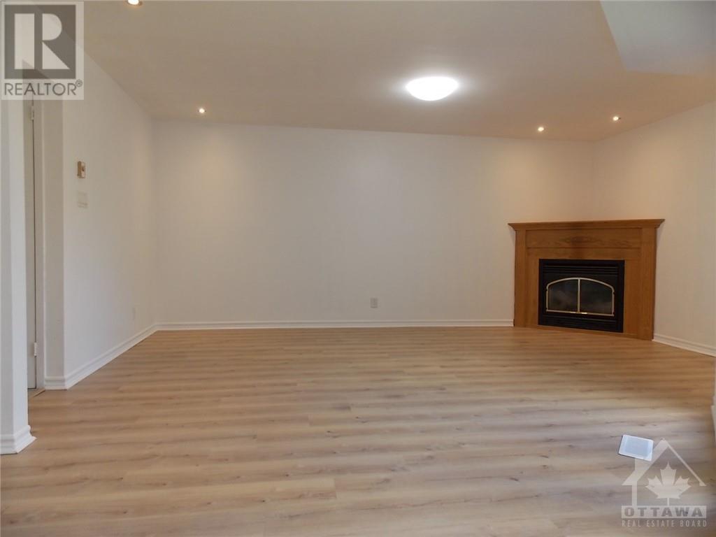 99 Compata Way, Ottawa, Ontario  K1B 4X1 - Photo 3 - 1360819